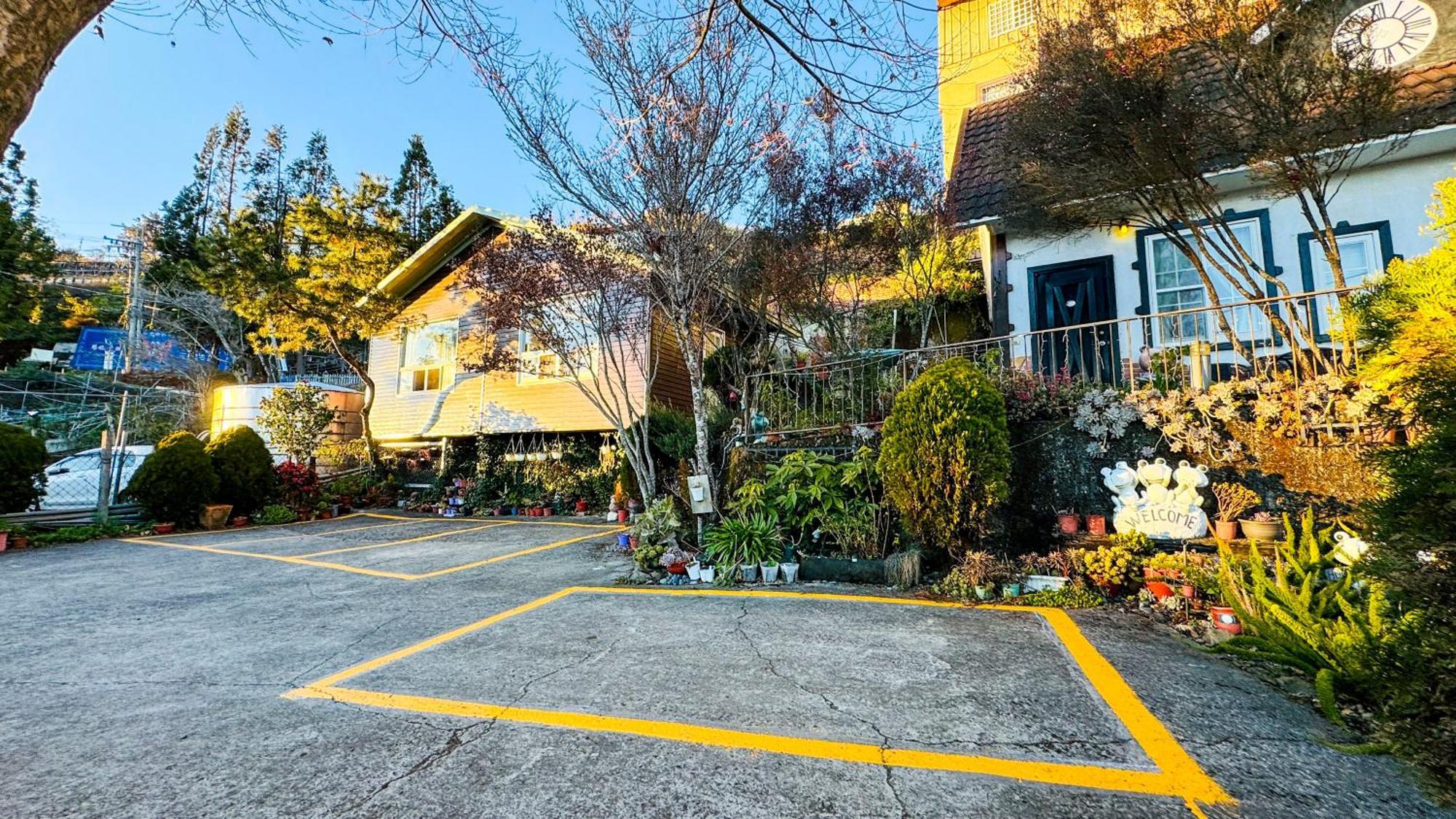 31 Homestay Ren'ai Esterno foto